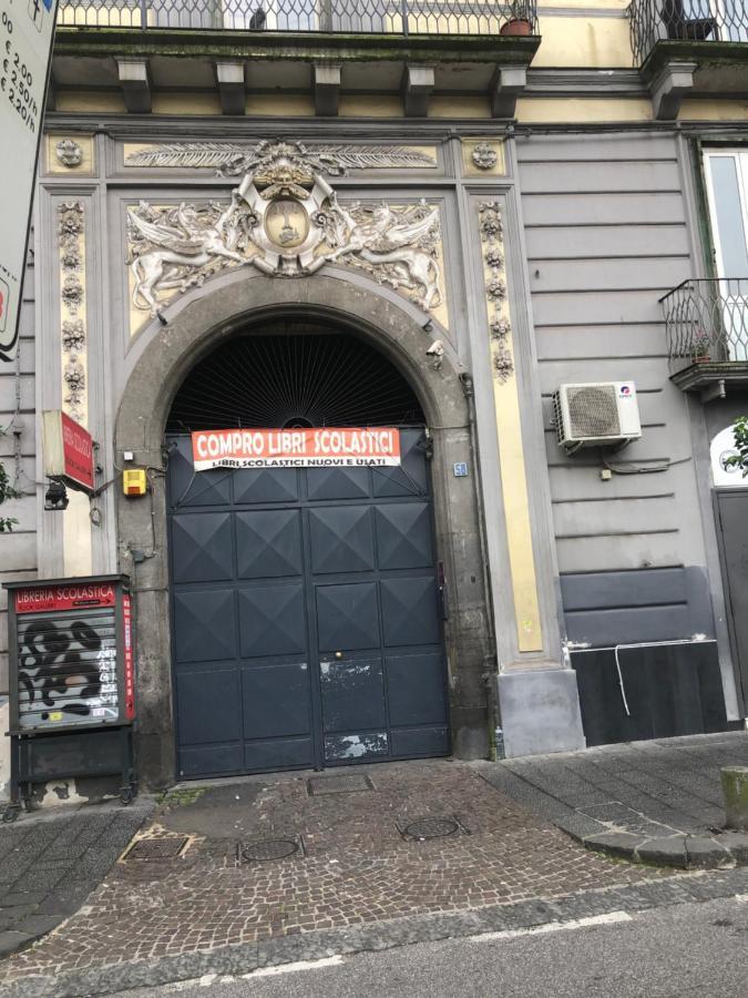 Cavour 58 * Napoli